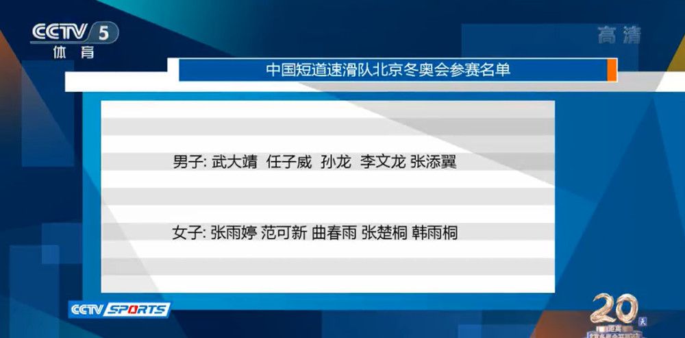 从地球降生之初，一种奇异的生物便呈现在这颗蓝色的星球上。他们不竭进化、演变，终究成为我们所熟习的小黄人的样子。小黄人们终生寻觅险恶的老迈，以成为他的部下为荣，可是千百万年来的尽力终究化成一场空。履历了一段久长的寂静，名叫凯文的小黄人决议再度上路，他带着酷爱音乐的斯图尔特、成事不足败露有余的鲍勃，漂洋过海来到了1968年的美国。三个小家伙偶尔传闻奥兰多行将召开“恶人年夜会”，因而忙不迭地赶了曩昔，而且鬼使神差成为女魔头斯嘉丽·杀人狂（桑德拉·布洛克 Sandra Bullock 配音）的侍从。很快斯嘉丽交给他们一个使命，那就是盗取英国女王的王冠。                                  　　不知轻重的小家伙们笑嘻嘻地出征，期待他们的将是史无前例的年夜冒险……